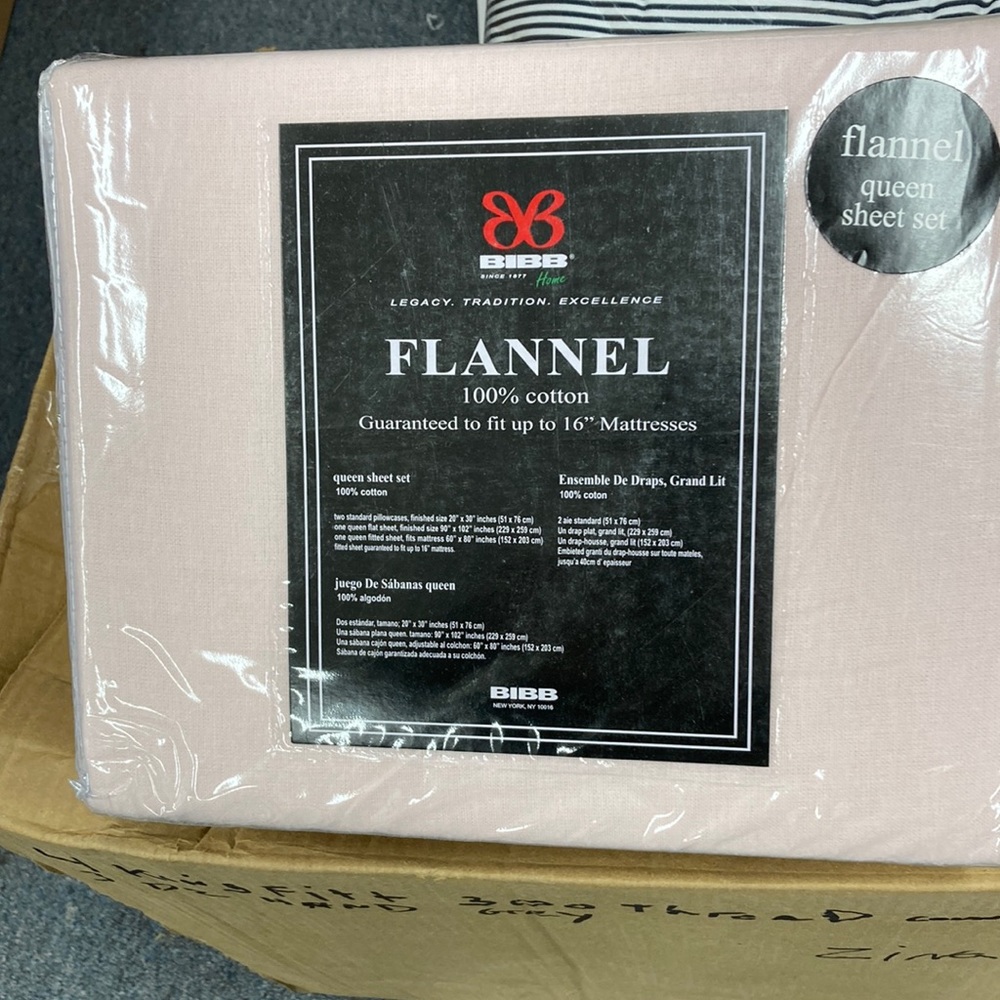 Queen size 100% cotton flannel sheet set light pink brand new by Bibb